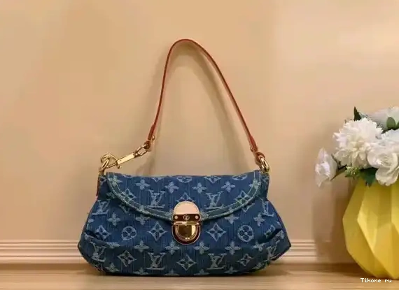 Affordable VUITTON HANDBAG LOUIS PLEATY 0629